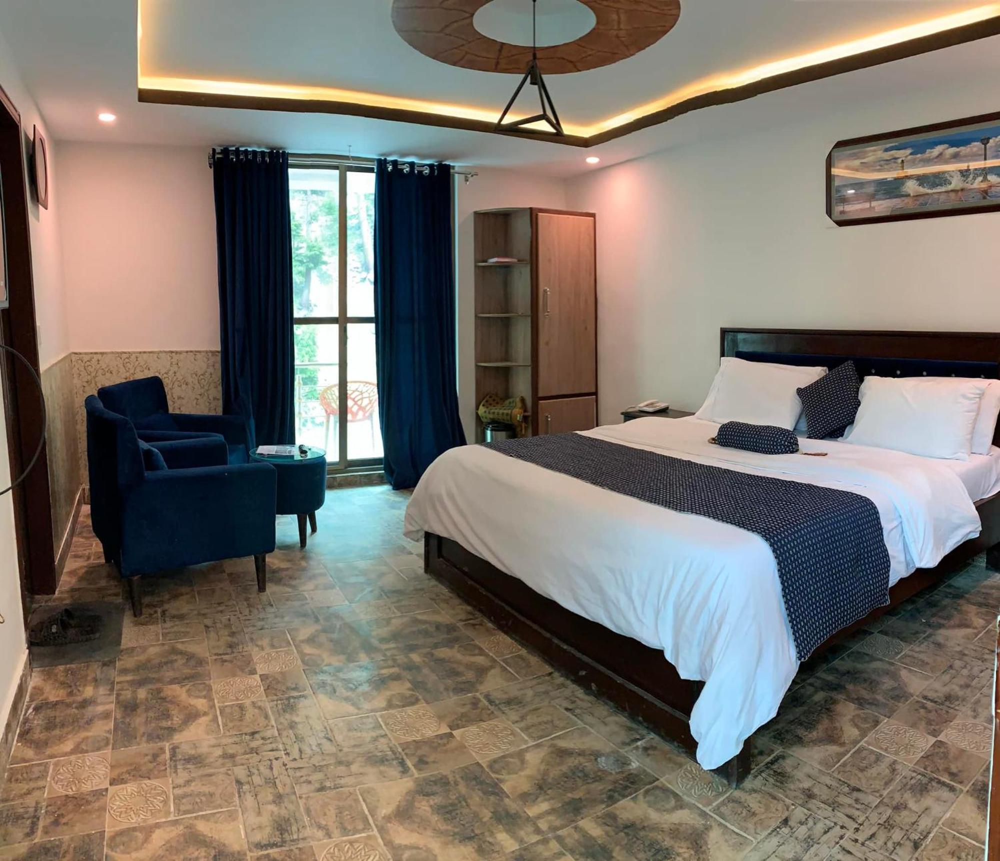 Hotel Birmingham Palace Kalam By Khan Familia Buitenkant foto