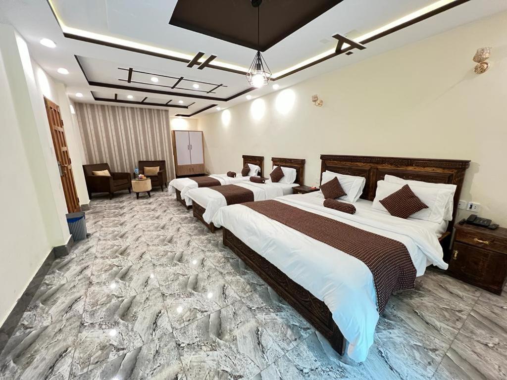 Hotel Birmingham Palace Kalam By Khan Familia Buitenkant foto